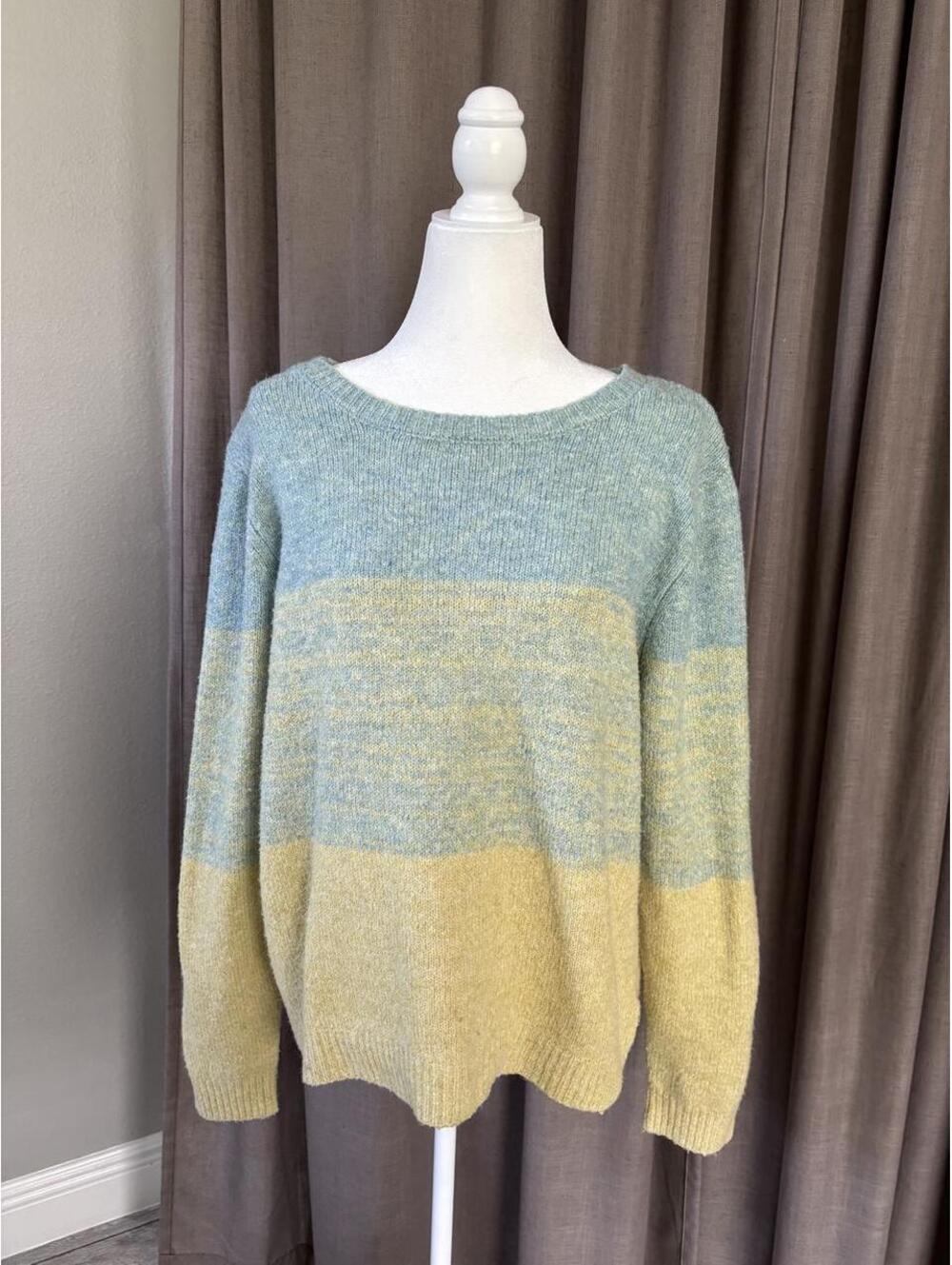 Cupcakes and Cashmere XL Blue Yellow Marled Colorblock Sweater